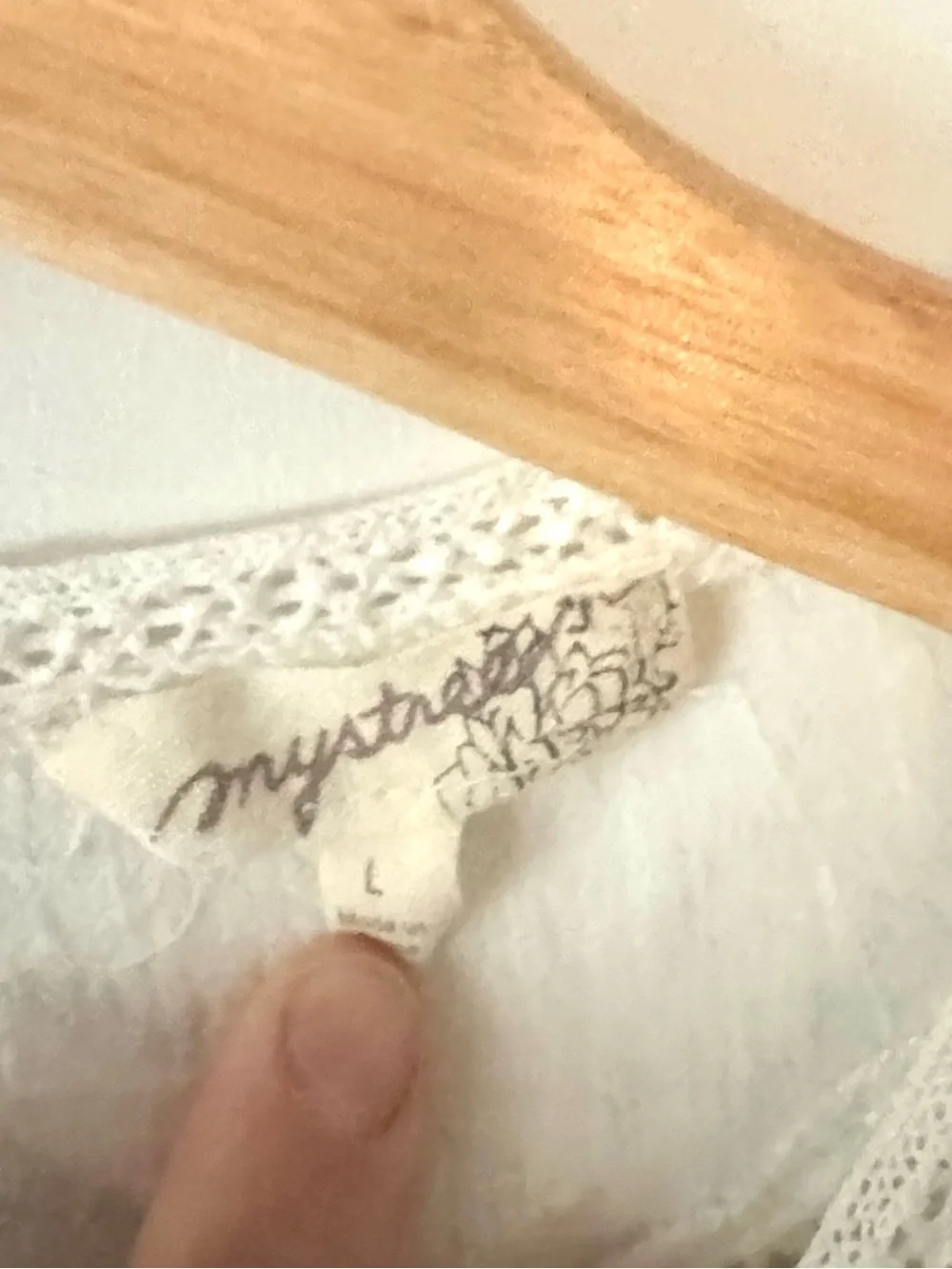 Mystree lace blouse. - Picture 2 of 2